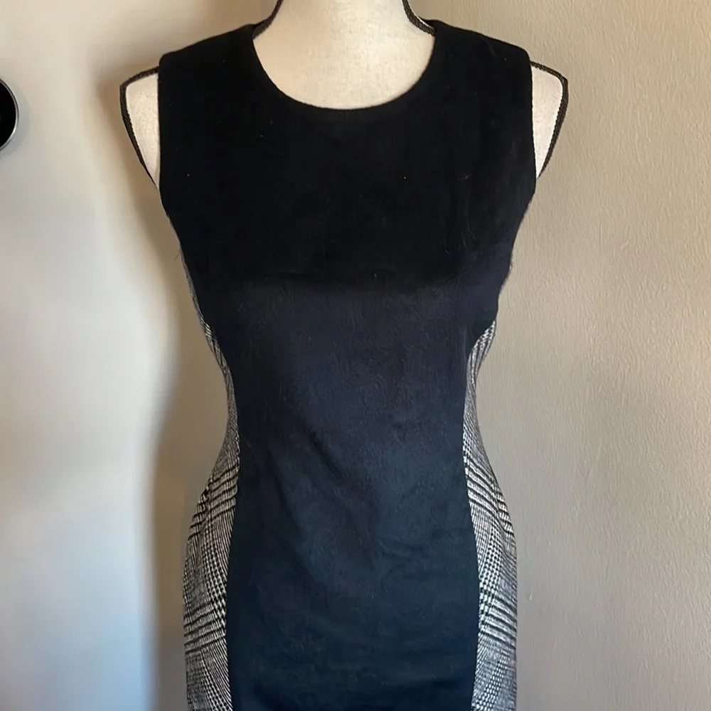 J. McLaughlin wool dress perfect - Picture 3 of 8